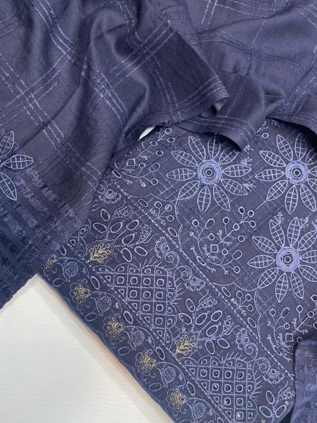 Uzma Dhanak Embroidered 3Pc