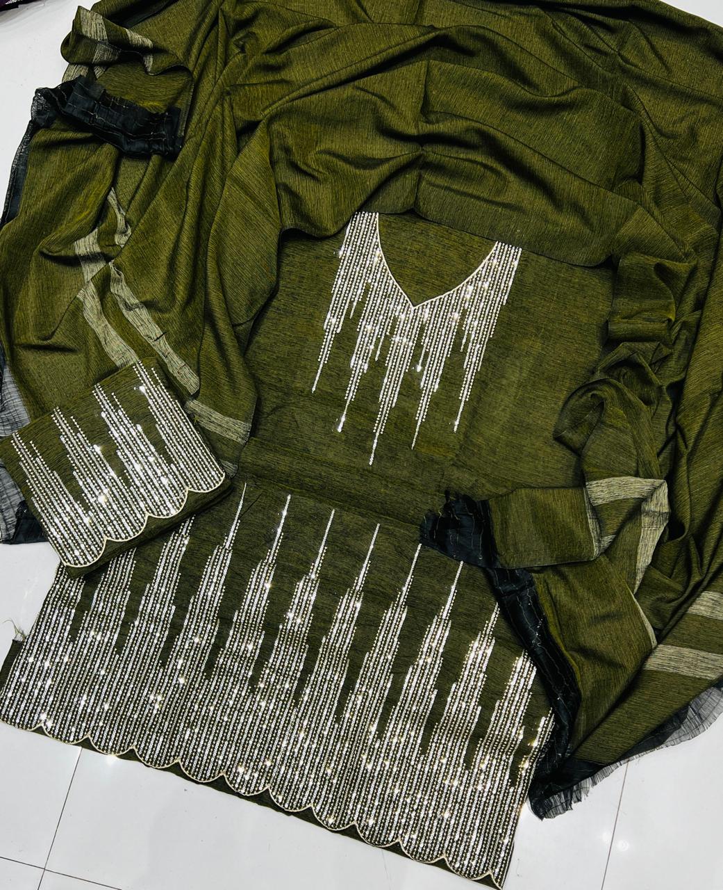 Luxury 3 Pcs khaddar Embroidery Suit Ustitched