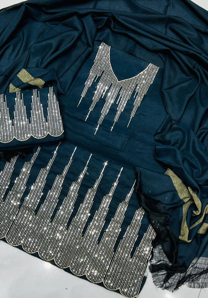 Luxury 3 Pcs khaddar Embroidery Suit Ustitched