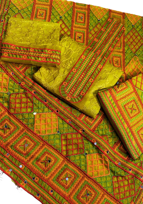 Phool Kari Lawn Embroidered 3 Pcs