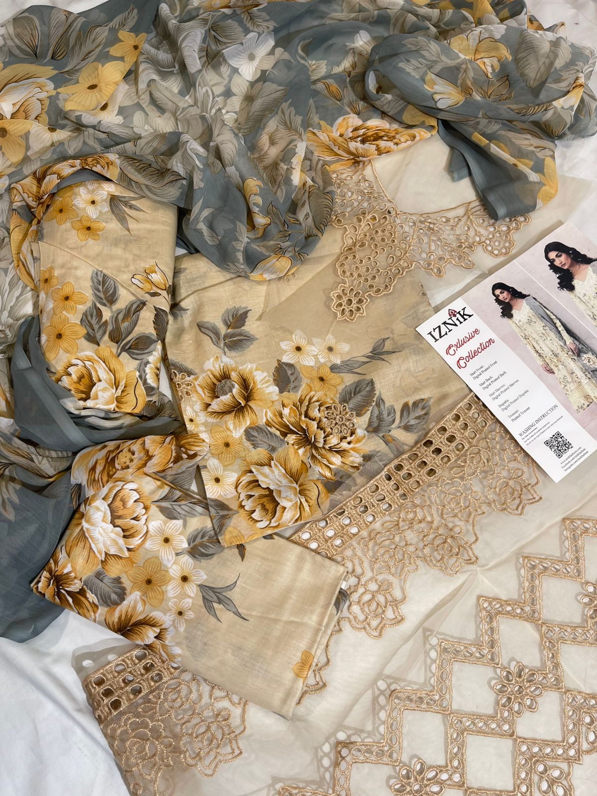 Iznik Printed Embroidered Lawn